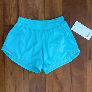 Lululemon Hotty Hot Low-Rise Lined Short 4"